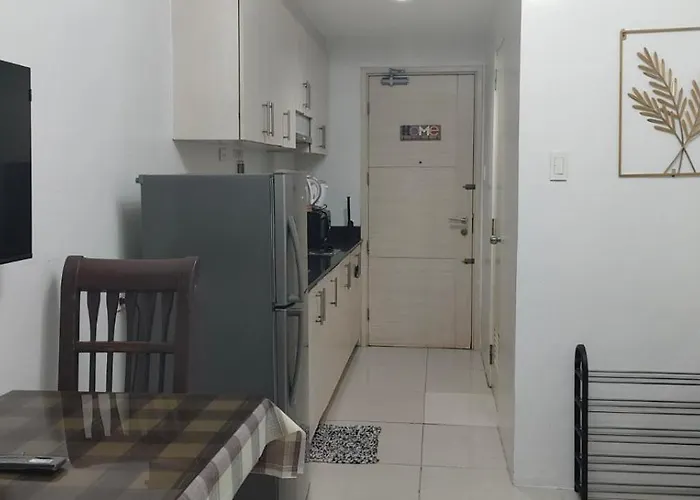 Sea Residences, Pkwy, Pasay 1300, Philippines Hostel